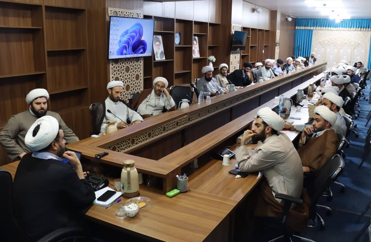 راه نجات از مسجد میگذرد راه نجات از مسجد میگذرد