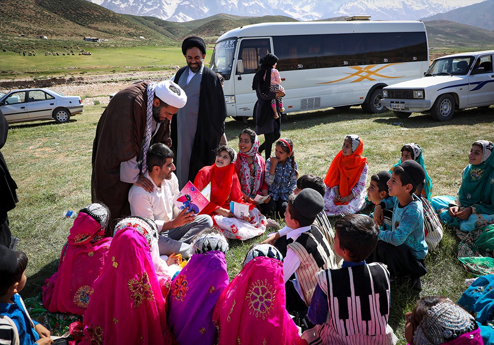تبلیغ از حجره طلبگی تا سیاه چادرهای ایل بختیار/ خدا قوت مردمان کوچ تبلیغ از حجره طلبگی تا سیاه چادرهای ایل بختیار/ خدا قوت مردمان کوچ