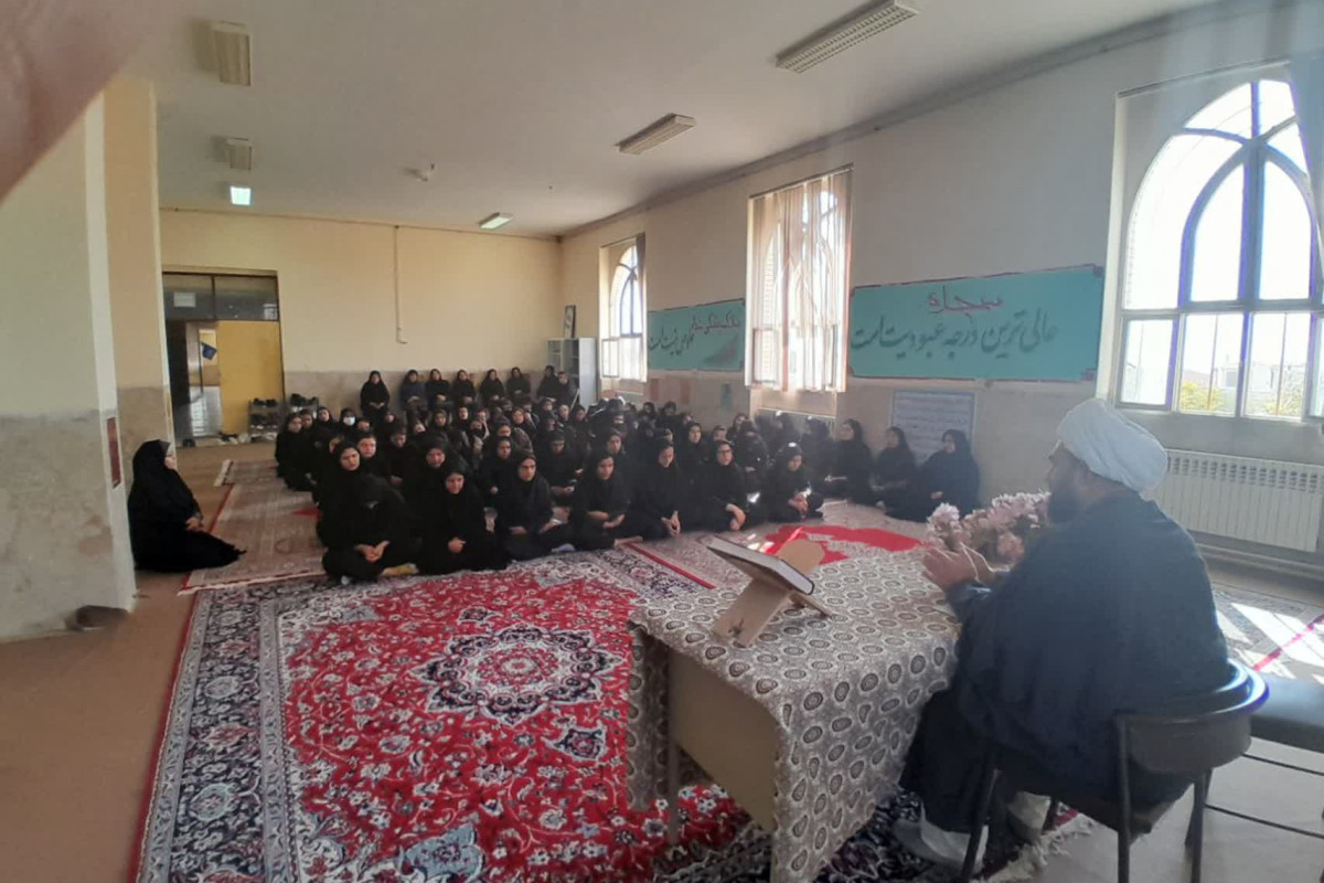 برگزاری گفتمان جهاد تبیین در شهرستان صحنه