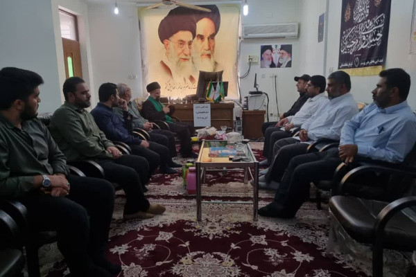  نشست هم‌اندیشی رئیس اداره تبلیغات اسلامی با اعضای کانون مداحان