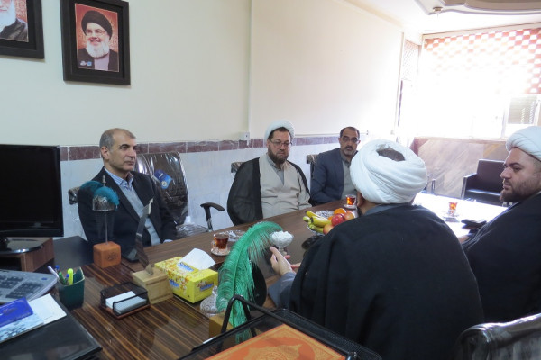 دیدار صمیمی دکتر جلیل بالایی معاون توسعه مدیریت و منابع استانداری کرمانشاه با حجت الاسلام چقامیرزایی مدیرکل تبلیغات اسلامی