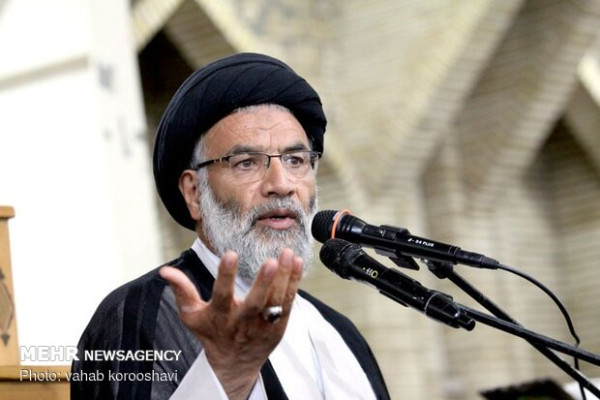 «زندگی با آیه‌ها» باید به گفتمان ملی تبدیل شود