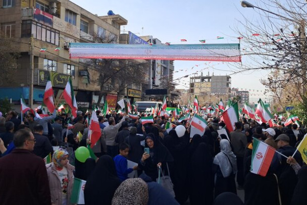 خروش مردم شیراز در ۲۲ بهمن؛ جلوه‌ای باشکوه از وحدت و صلابت