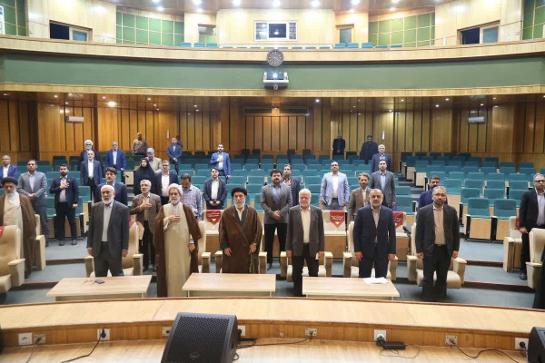 گردهمایی دبیران اقامه نماز خوزستان با محوریت طرح زندگی با آیه‌ها