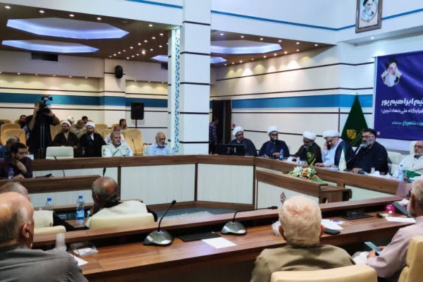 دومین نشست تخصصی جهاد تبیین در سومین حرم اهل بیت (ع) برگزار شد.
