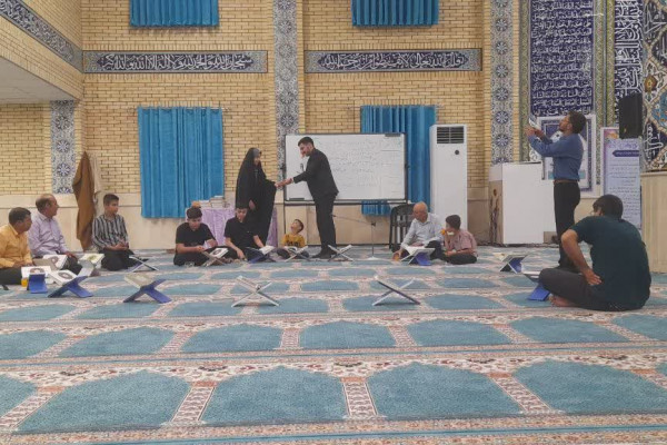 برگزاری برنامه های آموزش قرآن کریم ویژه جوانان و نوجوانان در مساجد شهرستان دره شهر