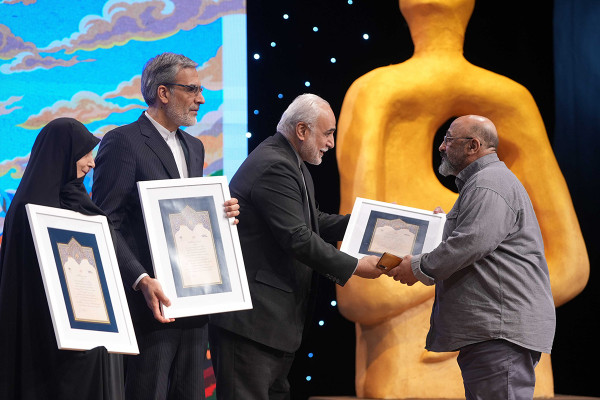 Karen Homayounfar Named Artist of the Year