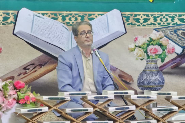 محفل انس با قرآن کریم در هفته دفاع مقدس