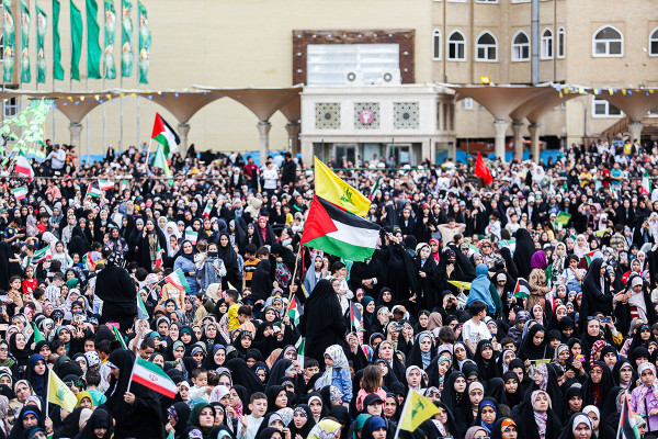 حملة «مثل النجمة»؛ أكبر احتفال للفتيات في إيران
