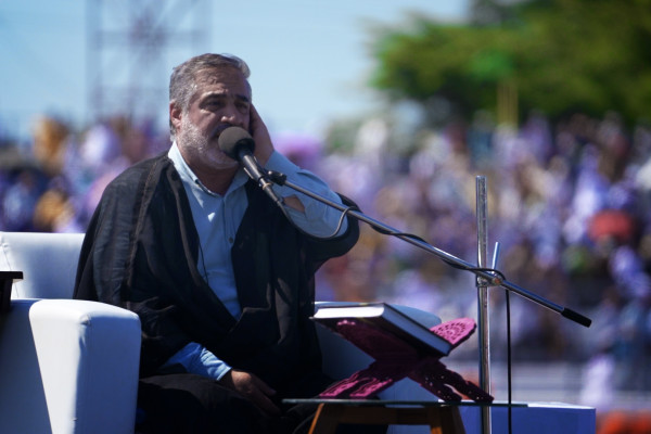 برنامج التلفزيون «محفل»؛ احتفالات قرآنية في إيران والعالم