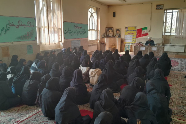 برگزاری گفتمان جهاد تبیین در شهرستان صحنه