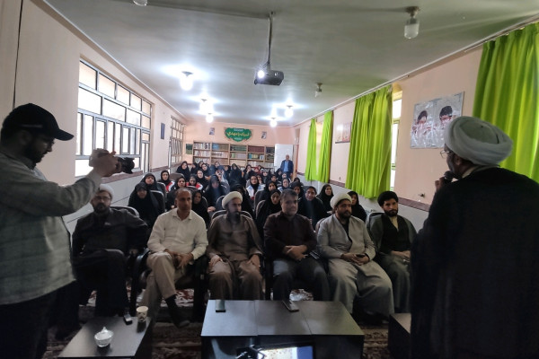 برگزاری کارگاه آموزشی تدبر در قرآن کریم شهرستان ملکشاهی