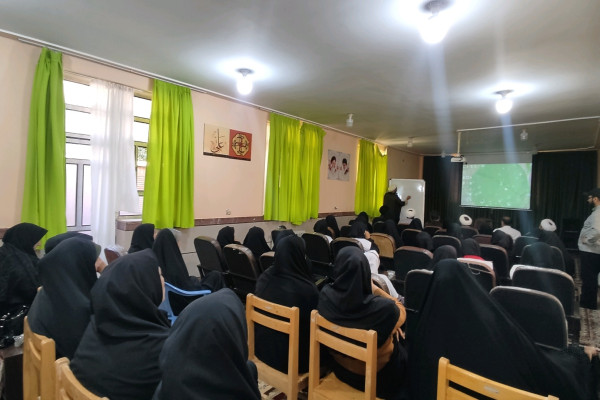 برگزاری کارگاه آموزشی تدبر در قرآن کریم شهرستان ملکشاهی