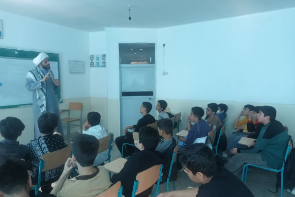 گفتمان «دین و انقلاب» در مدارس کنگاور