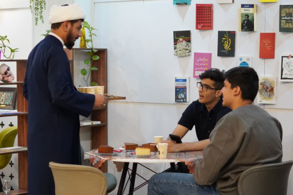 قرارگاه نوجوانی و دورهمی صمیمانه جمعی از نوجوانان فعال کرمانشاهی