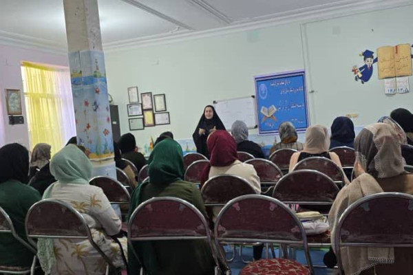 سلسله کارگاه های یک روزه و سه روزه آموزشی سبک زندگی قرآنی در استان کرمانشاه