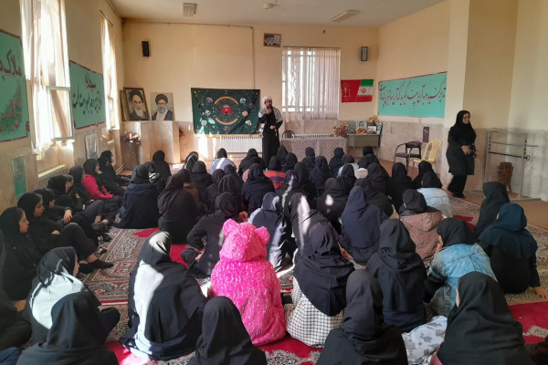 برگزاری برنامه پرده خوانی  به مناسبت  فرارسیدن  ایام فاطمیه در شهرستان صحنه