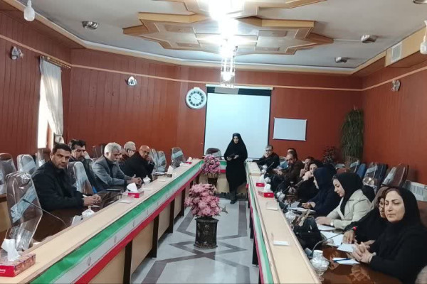 جلسه کارگروه زنان و خانواده در شهرستان دالاهو