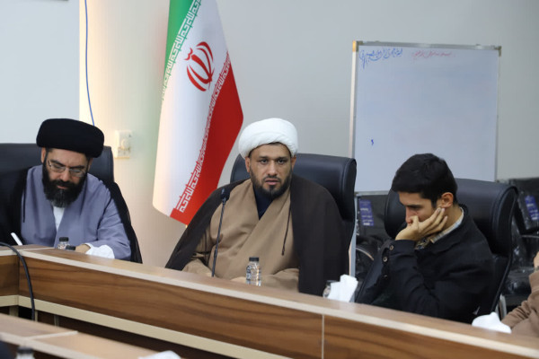 نشست هم‌اندیشی اعتکاف در شهرستان سنندج