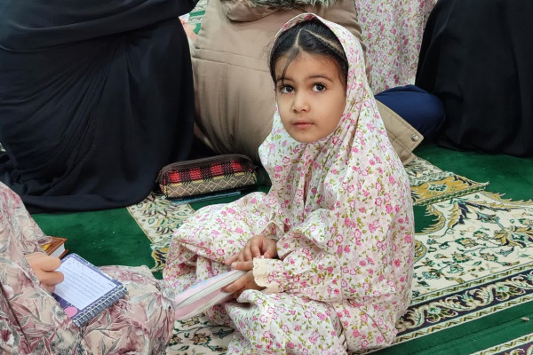 قاب‌هایی از اعتکاف مادر و دختری و دانش‌آموزی در خراسان جنوبی