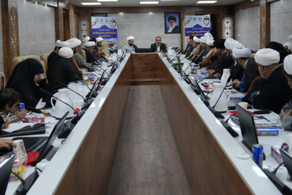 نشست تغییرات اقلیمی و نقش روحانیون در آگاه‌سازی مردم