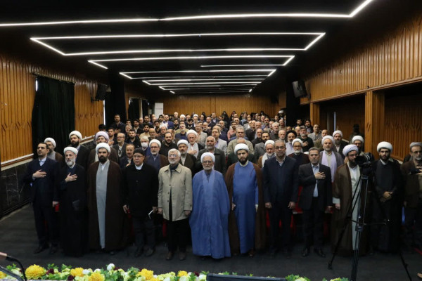 گردهمایی نخبگان حوزه و دانشگاه و فعالین جبهه انقلاب اسلامی با سخنرانی دکتر سعید جلیلی به مناسبت سالروز پیروزی انقلاب اسلامی برگزار گردید