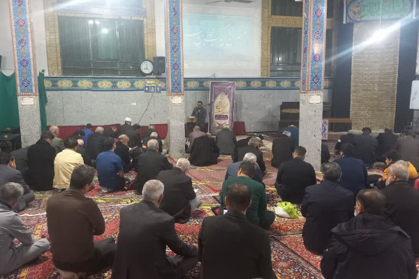 برگزاری محفل انس با قرآن کریم به مناسبت دهه مبارک فجر در کرمانشاه