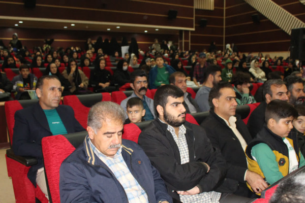 جشن بزرگ میلاد باسعادت حضرت ولی عصر (عج) همزمان با نیمه شعبان در شهرستان گیلانغرب