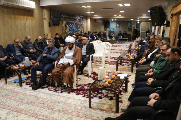 جلسه تصمیم گیری تشکلهای دینی اصفهان جهت حضور پرشور در مراسم 22 بهمن