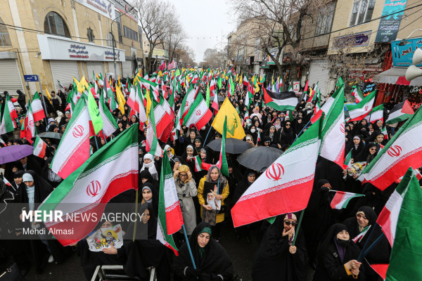 راهپیمایی 22 بهمن در زنجان