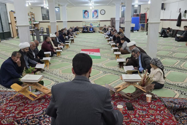 برگزاری محفل انس با قرآن(زندگی با آیه ها)درشهرستان سرپل ذهاب