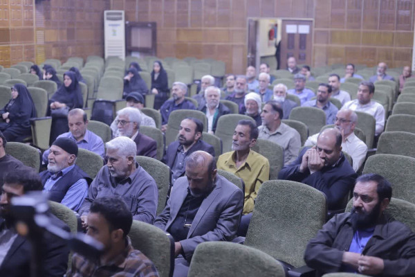 همایش ستایشگران با محوریت نهضت ملی زندگی با آیه‌ها برگزار شد