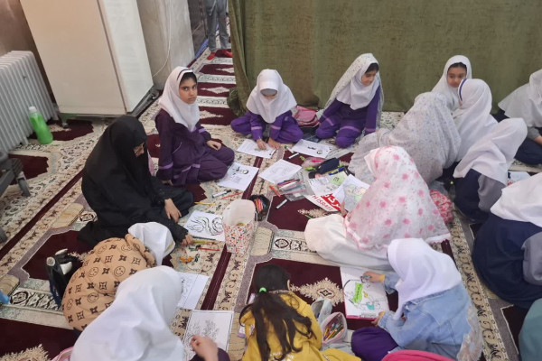 برپایی ایستگاه نقاشی کودکان و نوجوانان با محوریت نهضت زندگی با آیه ها در شهرستان بدره