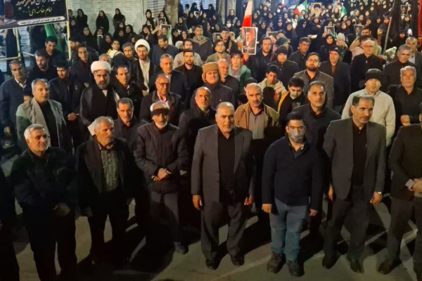 شب حماسه حضور مردم شهرستان صحنه در میدان شهید مطهری