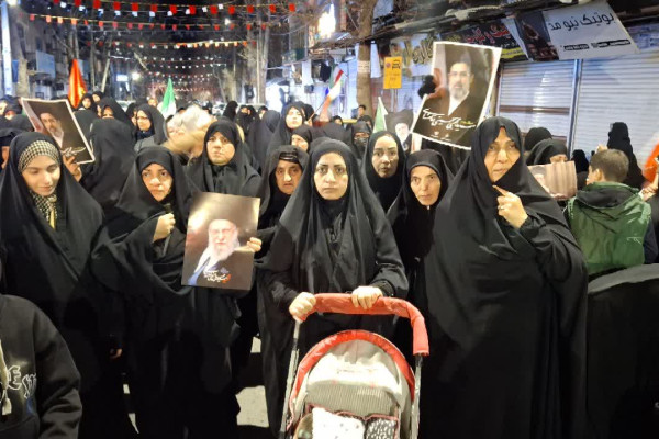 شب حماسه حضور مردم شهرستان صحنه در میدان شهید مطهری