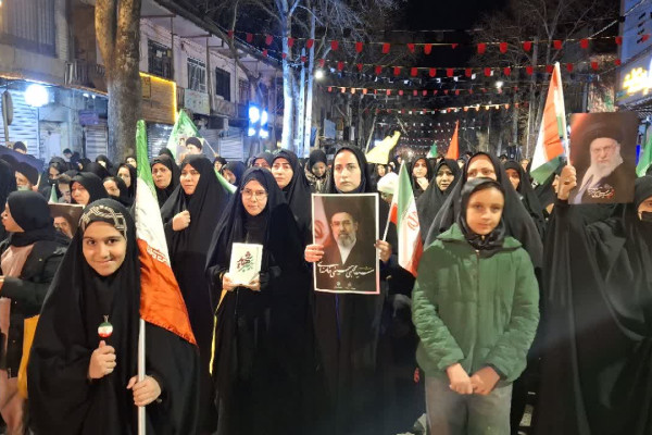 شب حماسه حضور مردم شهرستان صحنه در میدان شهید مطهری