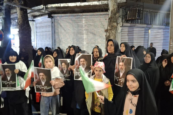 شب حماسه حضور مردم شهرستان صحنه در میدان شهید مطهری