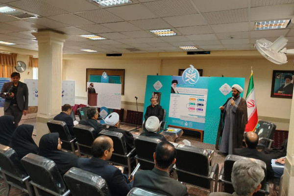 بازدید استاندار خراسان جنوبی و جمعی از مدیران کل ادارات از نمایشگاه قرآنی زندگی با آیه‌ها