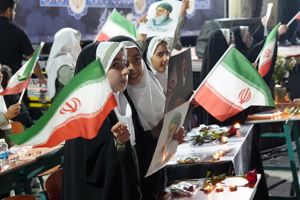 تجمع بزرگ مردمی بوشهری ها در محکومیت تجاوز آشکار استکبار