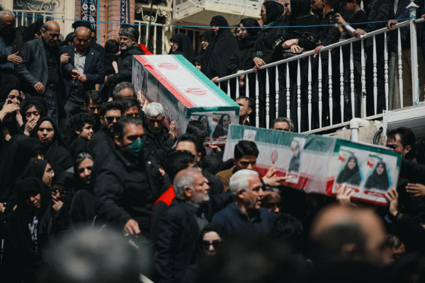 ▪️بکشید مارا ملت ما بیدار تر میشود...