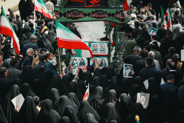 ▪️بکشید مارا ملت ما بیدار تر میشود...