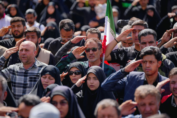 ▪️بکشید مارا ملت ما بیدار تر میشود...