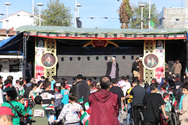 در رکاب ایران