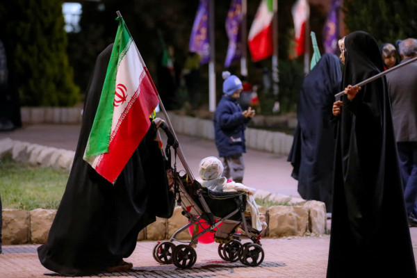 شیفت شب میدان خیابان با مردم است.