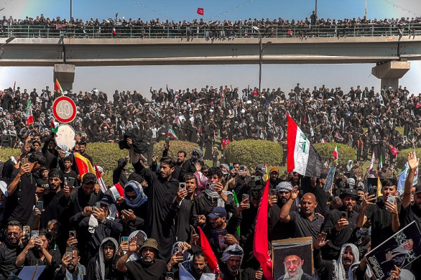 مراسم تشییع پیکر رهبر انقلاب در کربلا و نجف