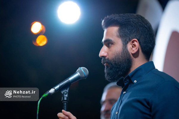 «محفل ستاره‌ها» در میدان انقلاب برپا شد