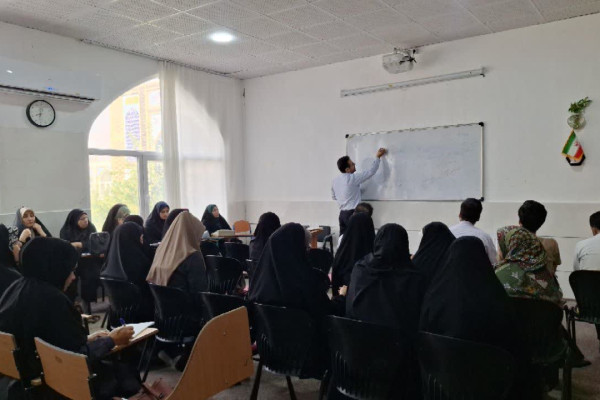 برگزاری دومین پودمان از دوره‌های معارف اسلام ناب در کرمانشاه