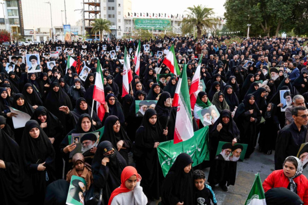 هنرمندان ایرانی در سوگ رهبر شهید