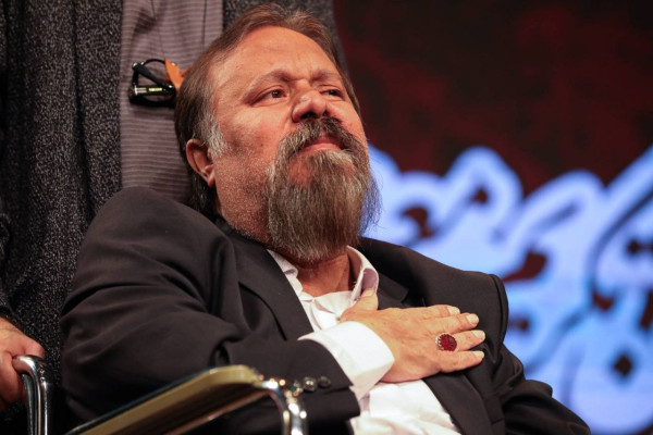 از شما به یک اشاره و از ما به سر دویدن