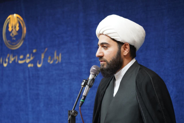 ۱۶ هزار لرستانی معتکف شدند